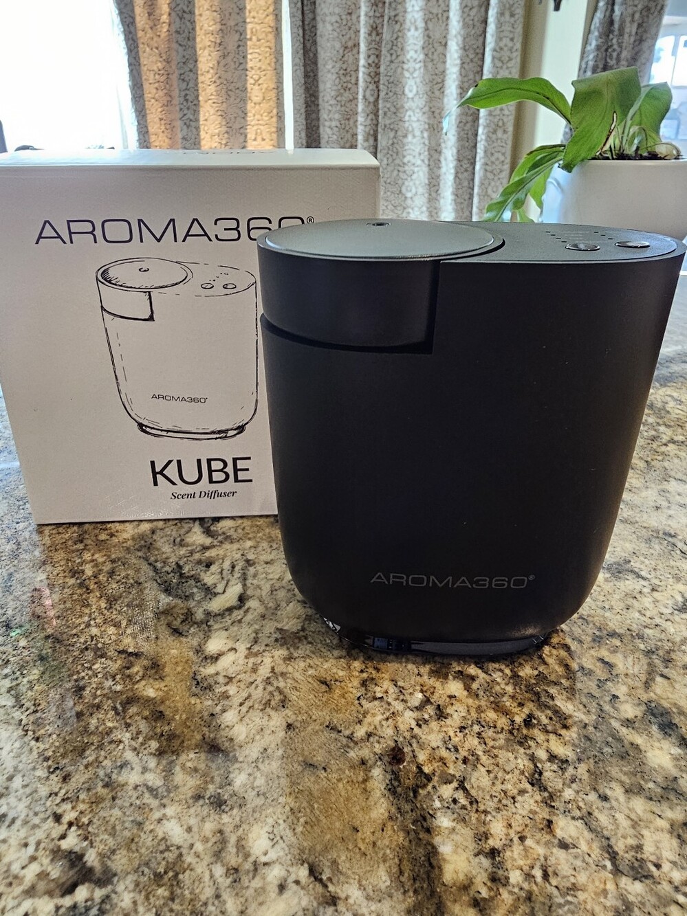Kube Portable Scent Diffuser - Black